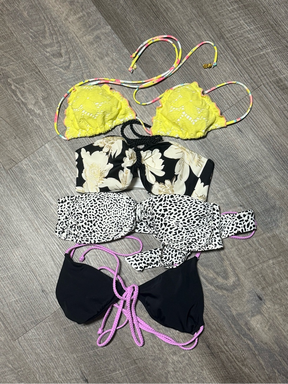 Victoria’s Secret set of 4 swim tops  B1